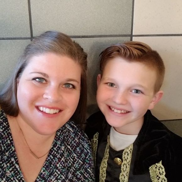 Meet your Posher, Jessica - Picture 1 of 1